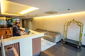 Alaxis Hotel