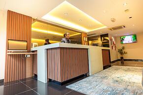 Alaxis Hotel