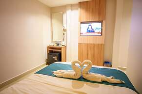 Alaxis Hotel