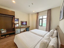Central Hotel & Spa