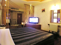 Changsing Business Motel