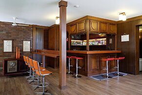 Brookfield Retreat