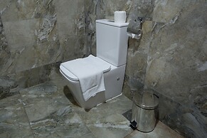 Ceyloni City Hotel