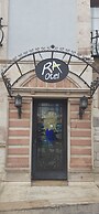 Ra Otel