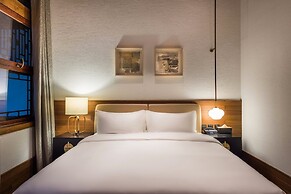 ManXin Qianmen Courtyard Hotel
