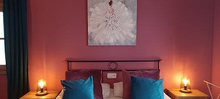 Casa Roble B&B