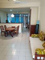 Qua Bruce Apartment