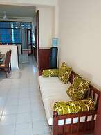 Qua Bruce Apartment