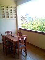 Qua Bruce Apartment