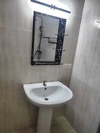 Qua Bruce Apartment