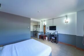 Nora Bukit Hotel