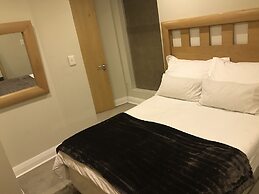 First Divine Suites - Hydro Park
