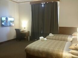 Douglas Hotel