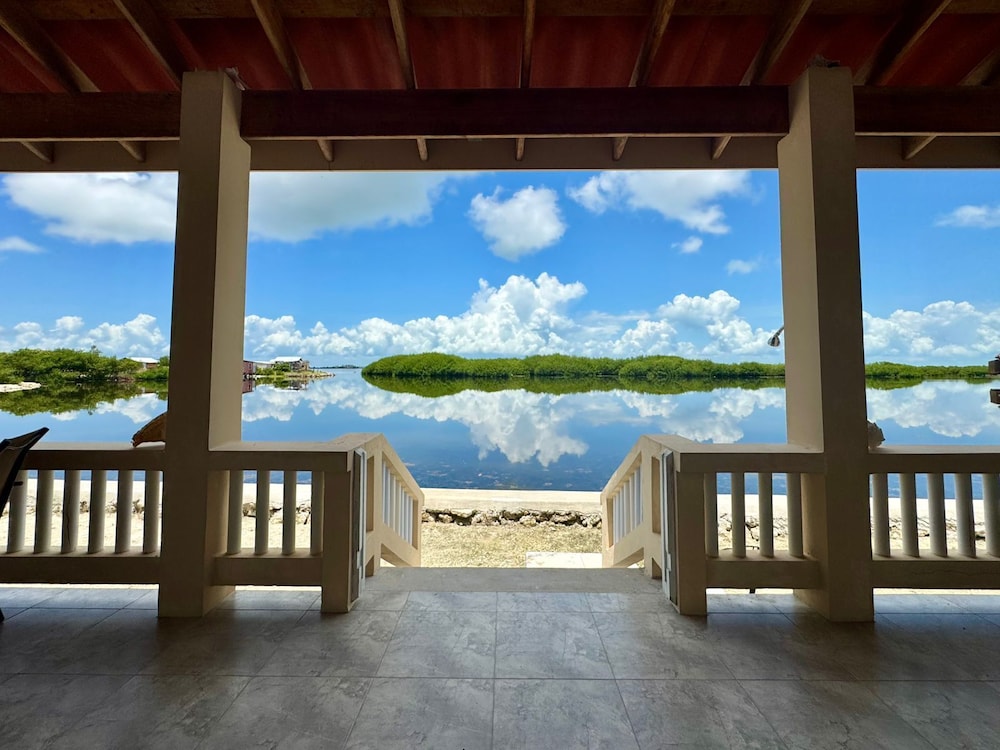 Lina Point Belize Overwater Resort