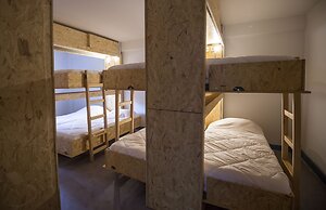 Des Arts- Guesthouse - Hostel