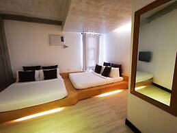 Urban Boutique Hotel