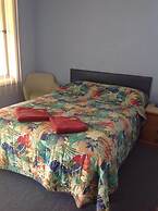 Altona Motel