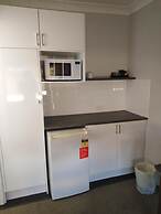 Altona Motel