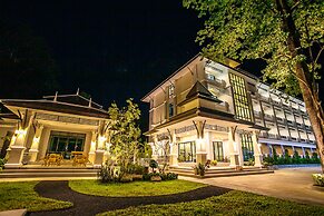 Wanarom Residence Hotel