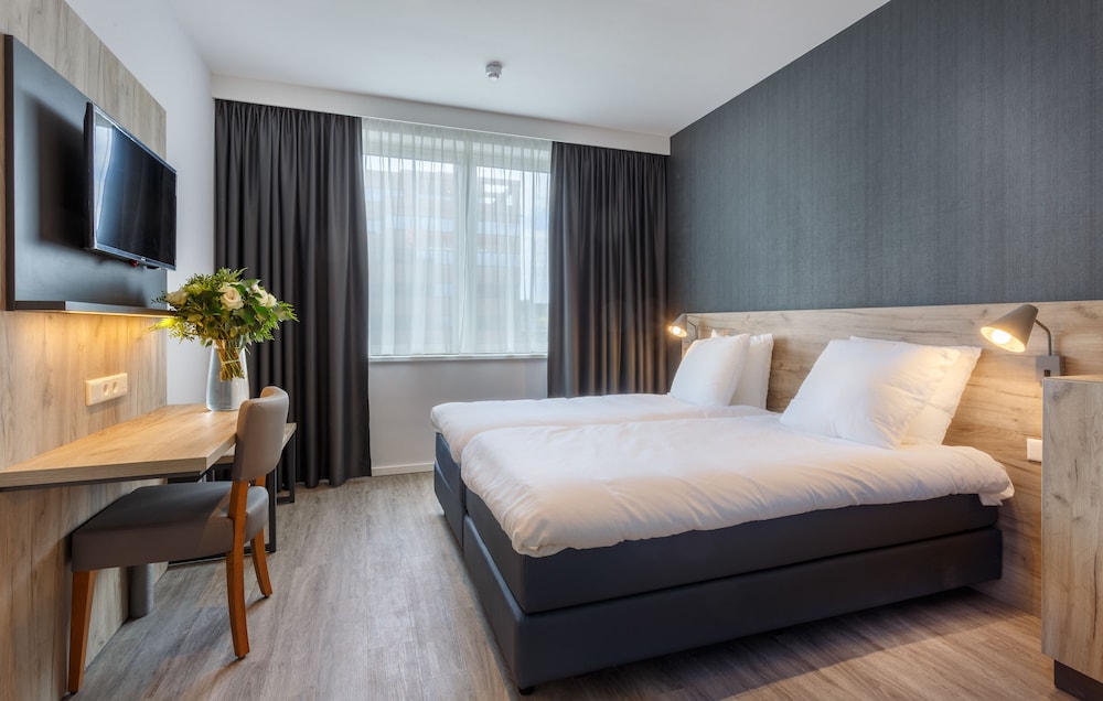 Joy Hotel