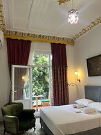 Ada Antik Otel