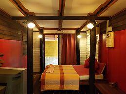 Banlomtalay Resort