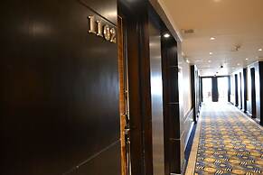 Cleopatra Hotel