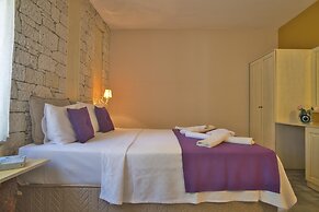 Ionic Hotel