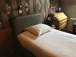 Station Hotel