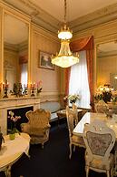 Station Hotel