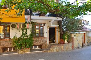 Homeros Pension & Guesthouse