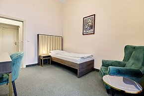 Hotel Maxim