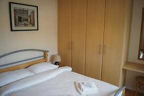 Phoenix Park View Holiday Apartment