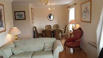 Charlemont Holiday Apartment