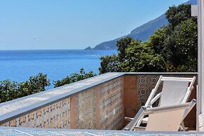 Bella Baia Glamping