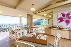 Hotel Manos Palace