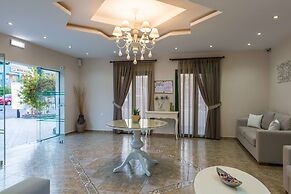 Hotel Manos Palace