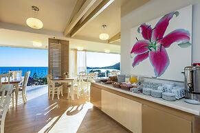 Hotel Manos Palace
