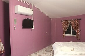 Demy Home