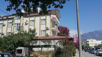 Cicek Otel & Apartments