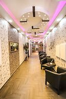7Boys Hotel