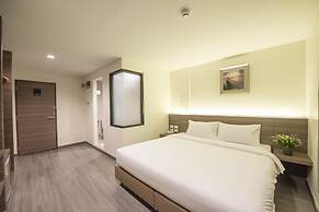 Sovereign Group Hotel