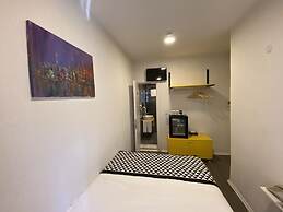 Piano Hotel