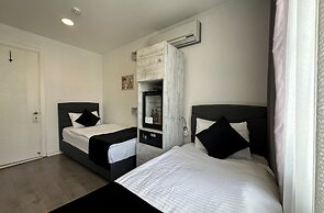 Piano Hotel