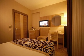 Serace Hotel