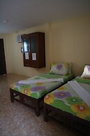 Golden Sam Resort