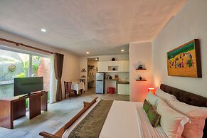 Mane Village Suites