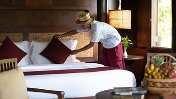 Mane Village Suites