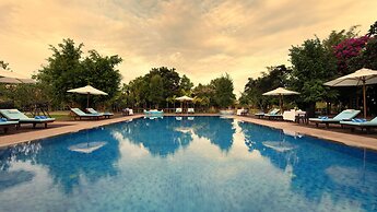 Mane Village Suites