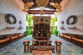 Mane Village Suites